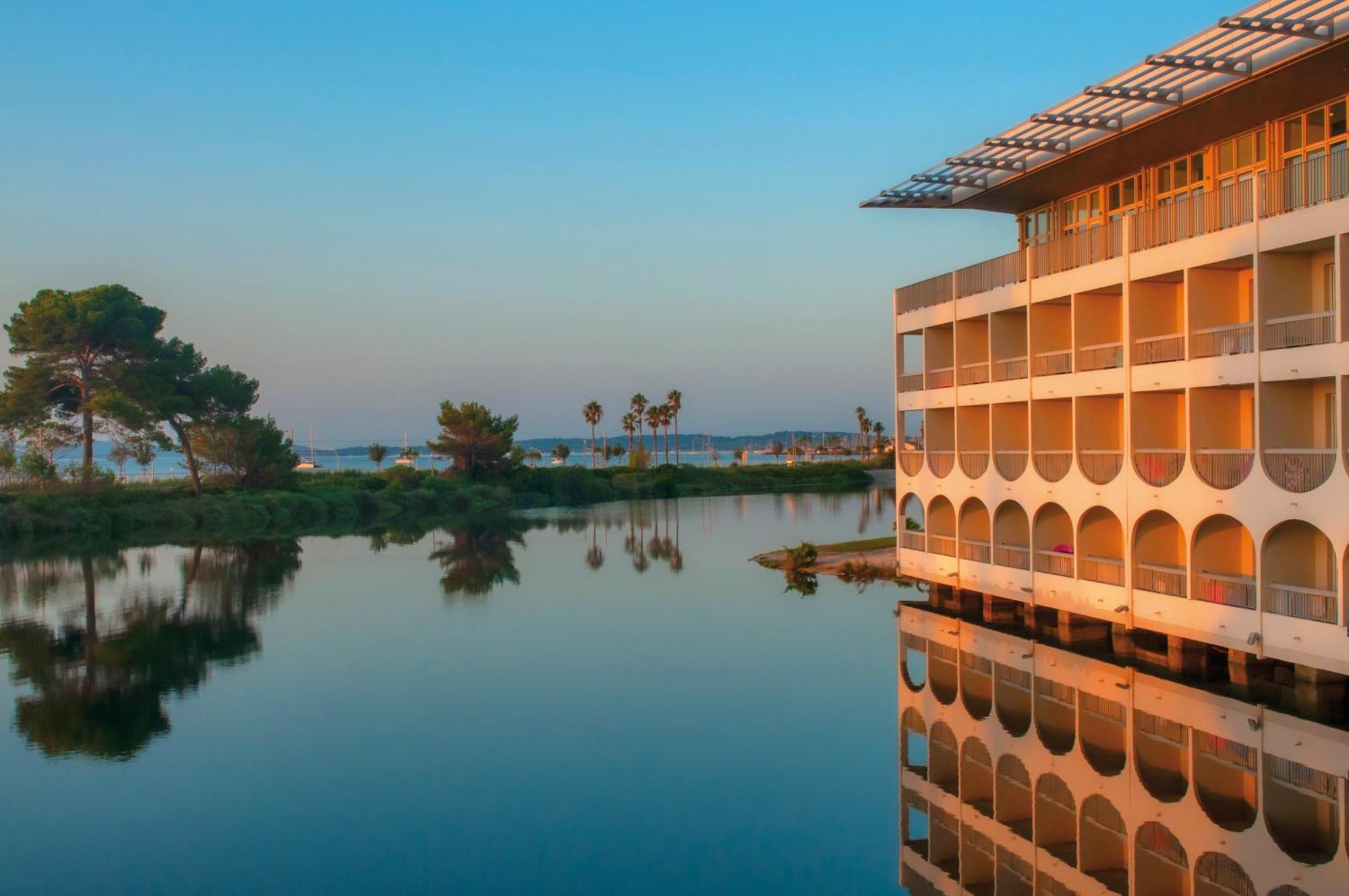 Hotel Club Le Plein Sud Vacances Bleues Hyères Eksteriør billede