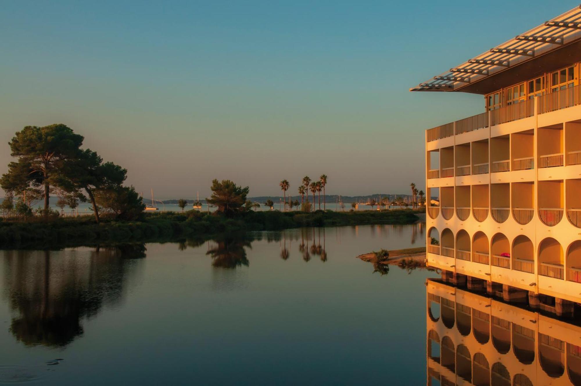 Hotel Club Le Plein Sud Vacances Bleues Hyères Eksteriør billede